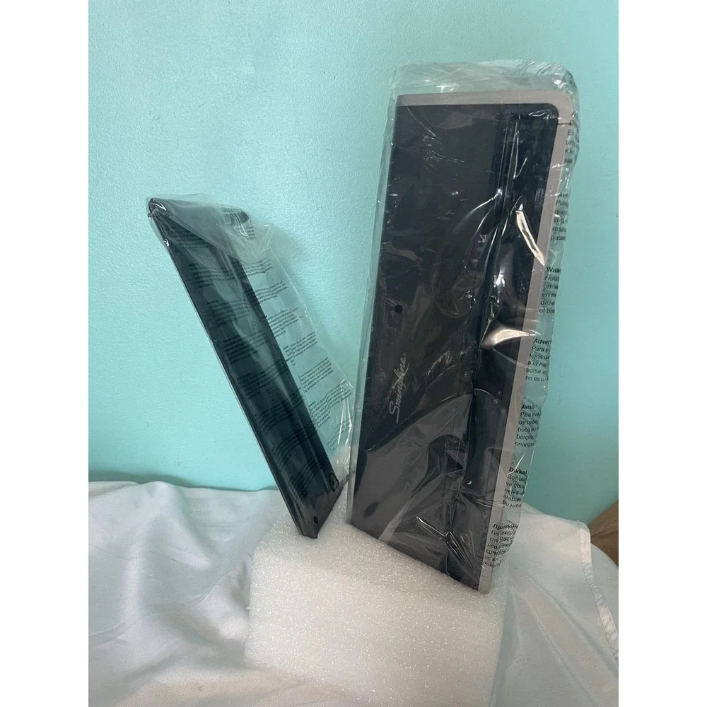 Swingline Electric Hole Puncher 3 Hole, 28 Sheet Capacity Three Hole Punch 74535